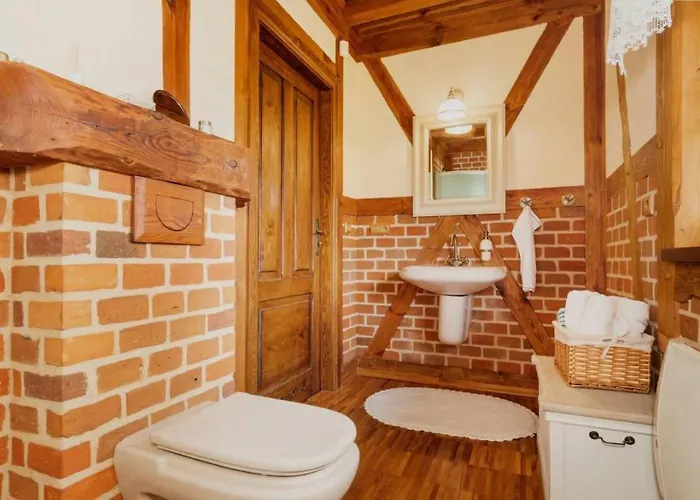 Vakantiehuis Reetdach In Mit Gepflegtem Garten